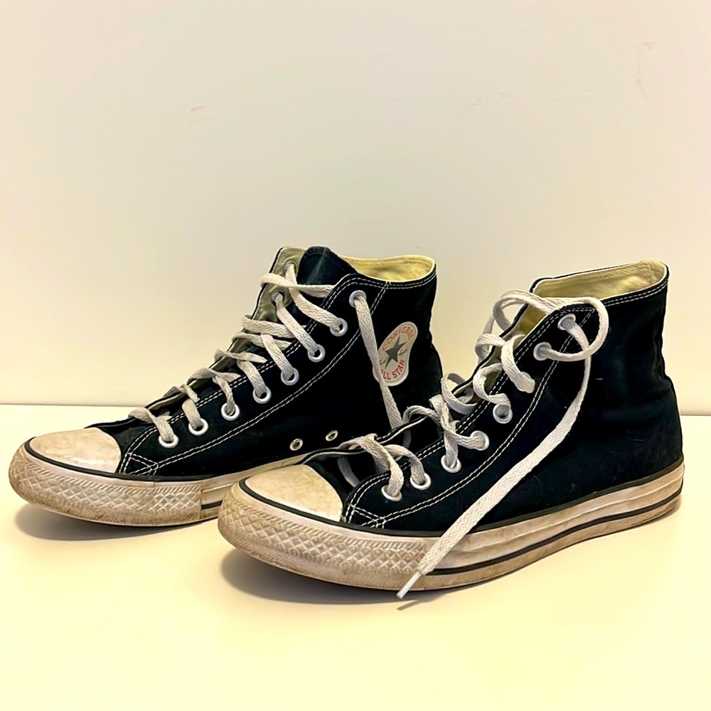 Converse high tops! M size 9 W size 11.